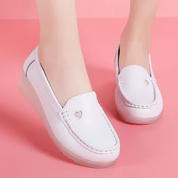 Sieviešu kurpes Māsa ērtu mīkstu apakšā baltas kurpes baltā slīpums papēža slimnīcā ādas sieviešu apavu dezodorants pedāli